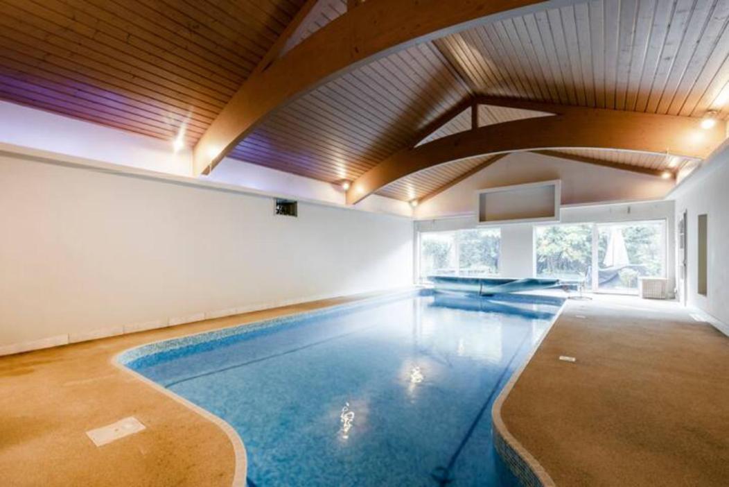 Villa Coach House Woking Exterior foto